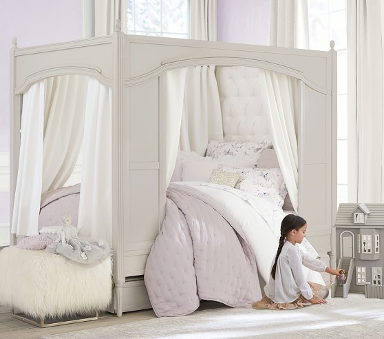 Blythe Carriage Bed