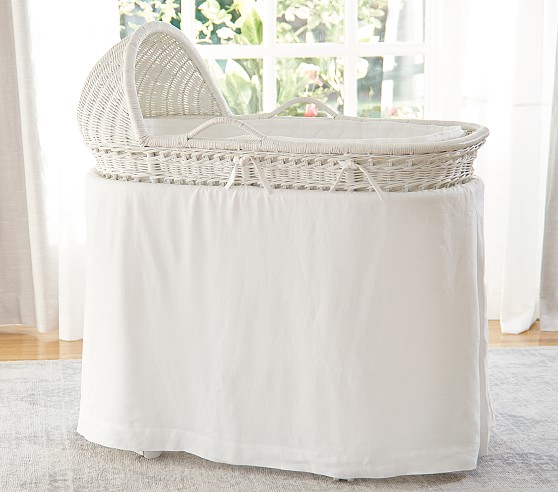 Degeorge oval rocking clearance bassinet with bedding